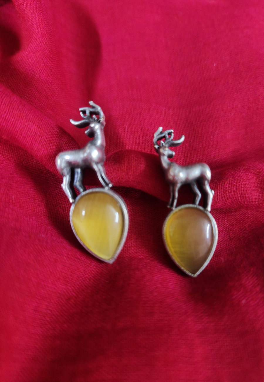 Antelope Mustard Monalisa Stone Stud Earrings