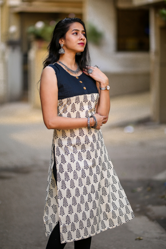 Awe (KURTI)