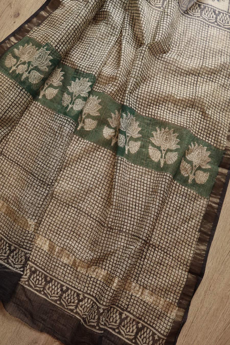 Swara (SAREE)