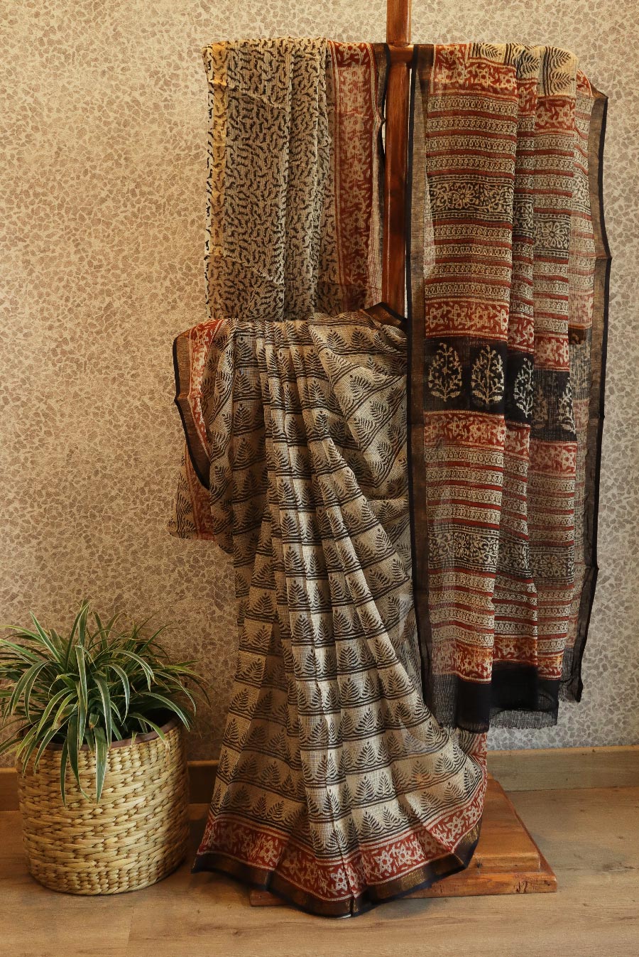 Leher (SAREE)