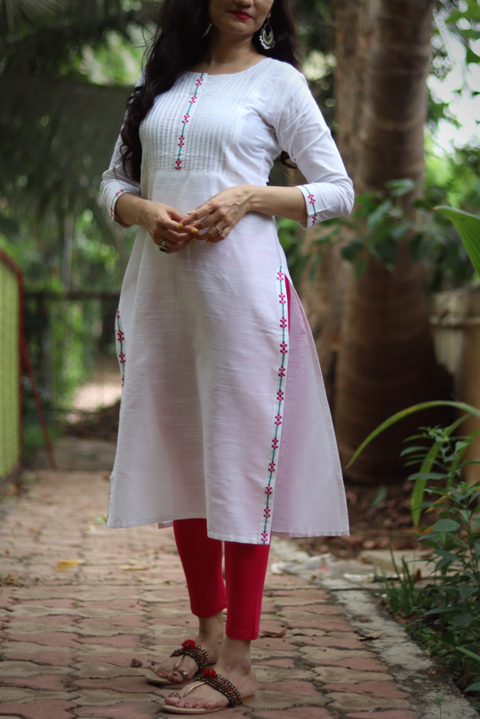 White Sapphire (KURTI)