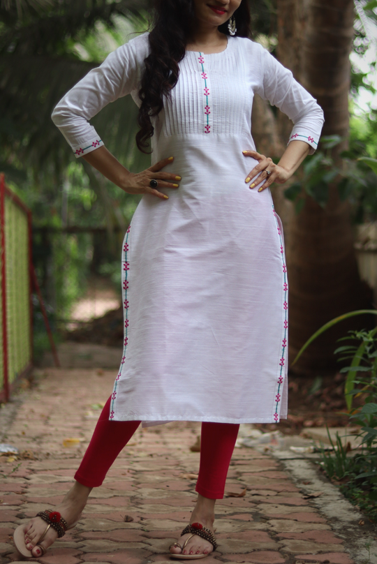 White Sapphire (KURTI)