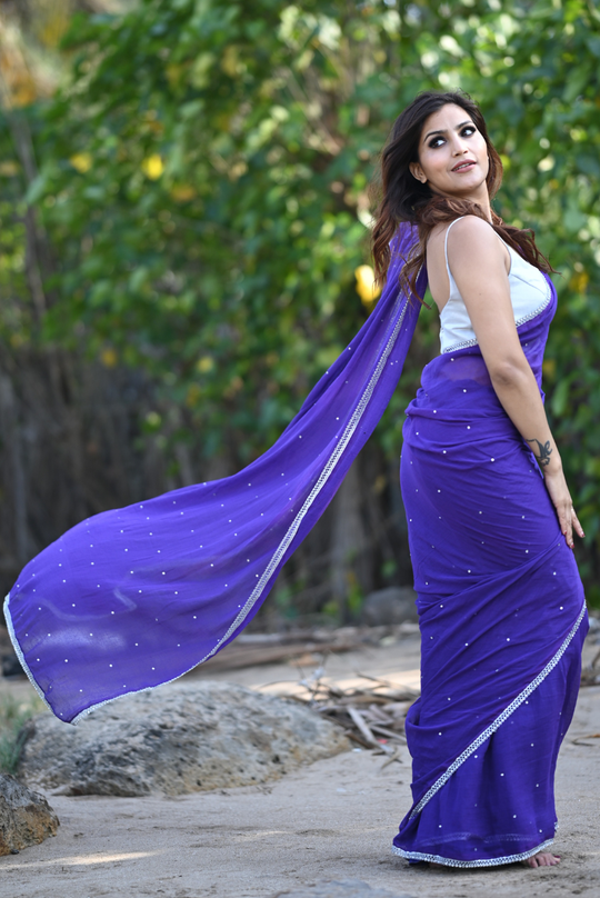 Miss Universe - 2 (SAREE)
