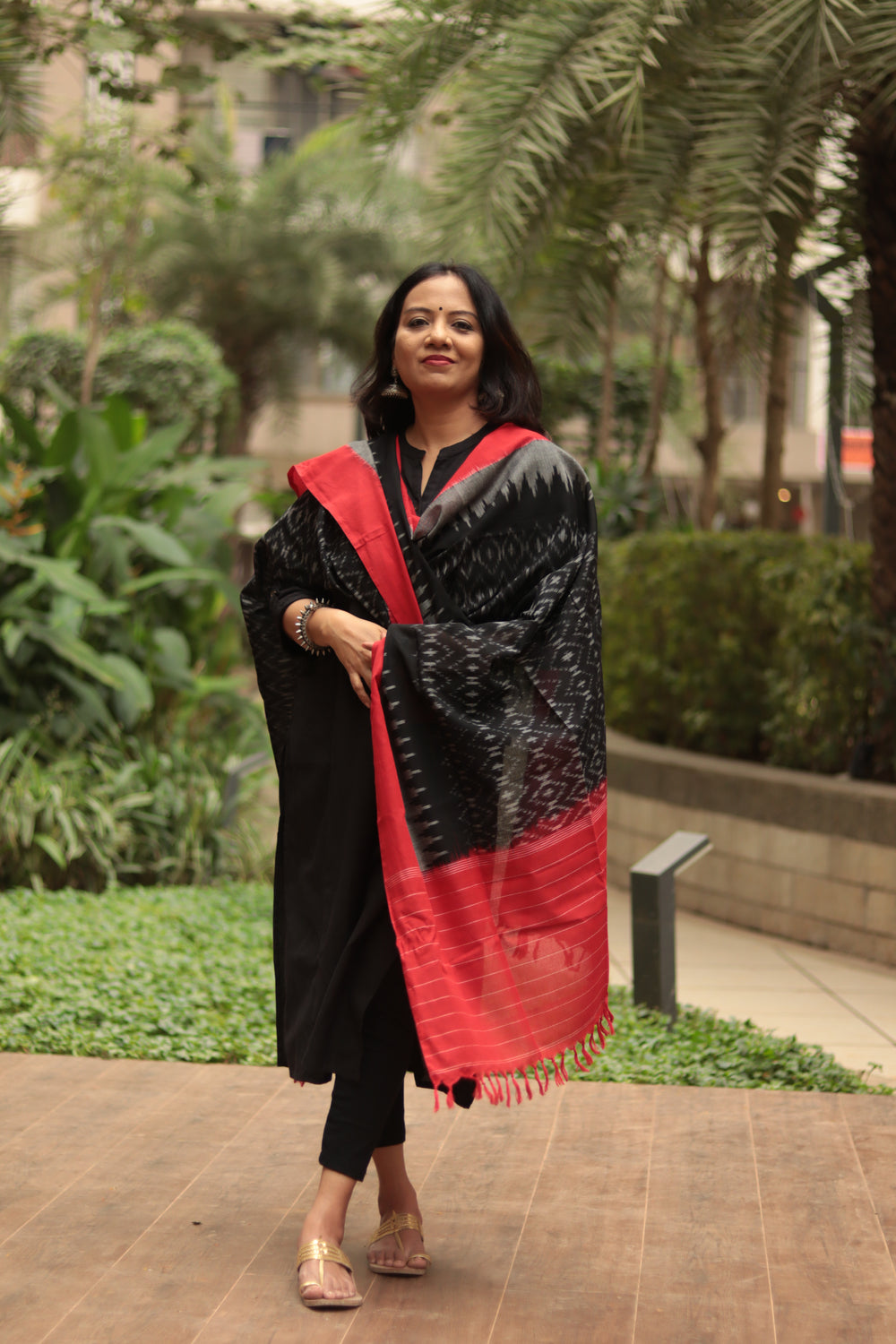 Black Temple Border Chunri (Dupatta)