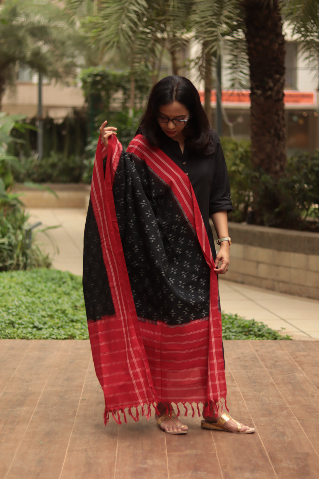 Black Butta Chunri (Dupatta)